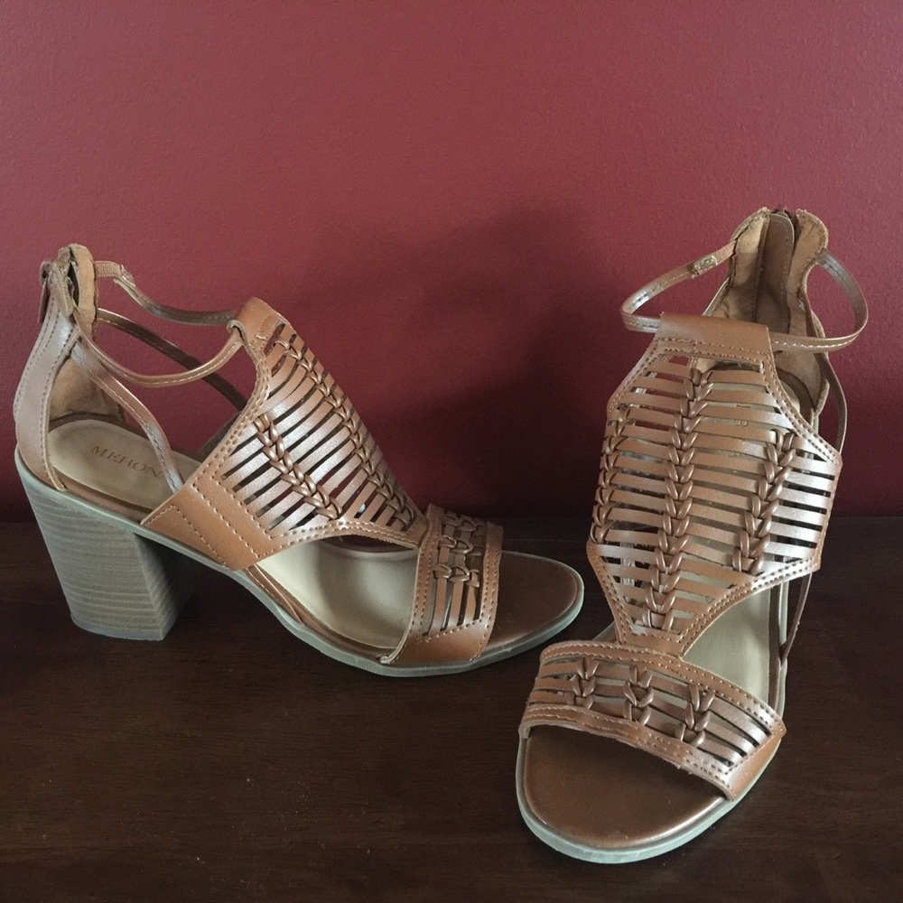 Back Zip Pumps